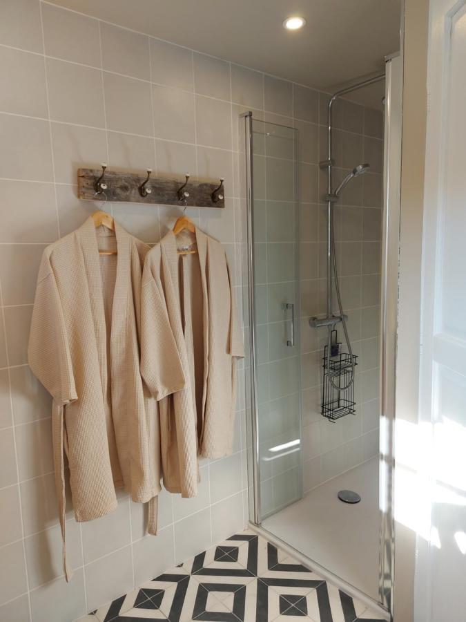 Maison A La Campagne Avec Spa Et Piscine Tourrettes-sur-Loup Luaran gambar