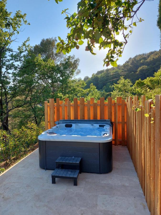 Maison A La Campagne Avec Spa Et Piscine Tourrettes-sur-Loup Luaran gambar